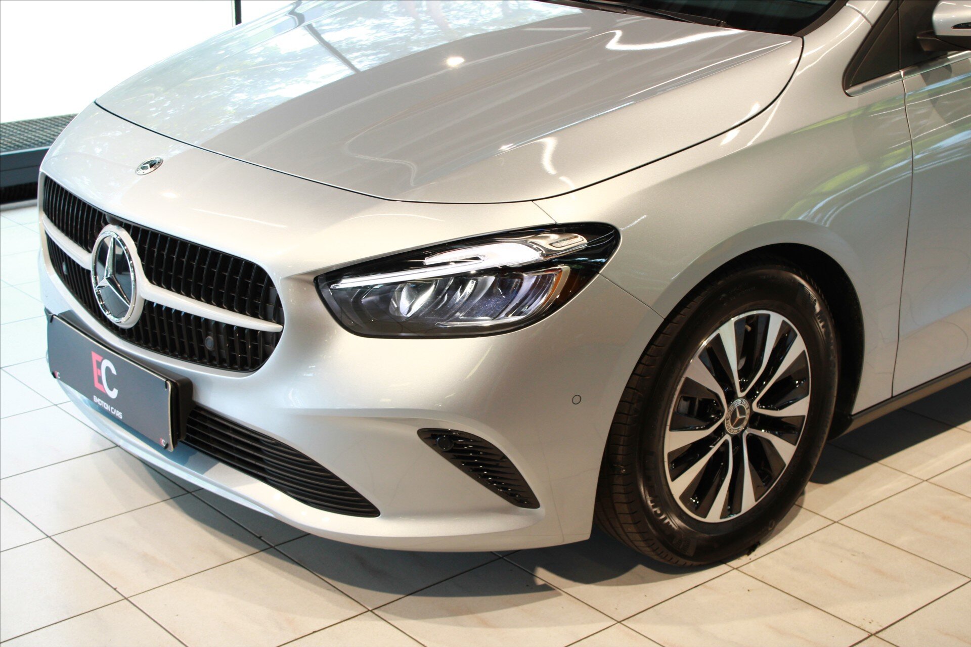 Mercedes-Benz Třídy B Hatchback 1,3 l 100 kw