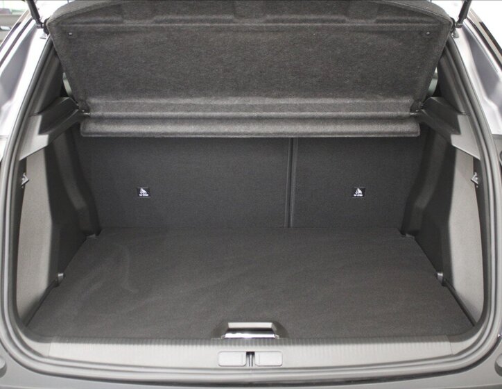 Peugeot 2008 SUV / Terénní 1,2 l 107 kw