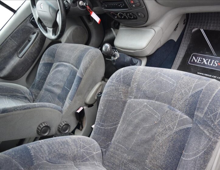 Renault Scénic Kombi 1,9 l 72 kw