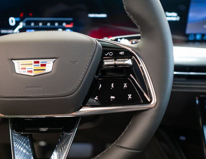 Cadillac Escalade SUV / Terénní 6,2 l 508 kw