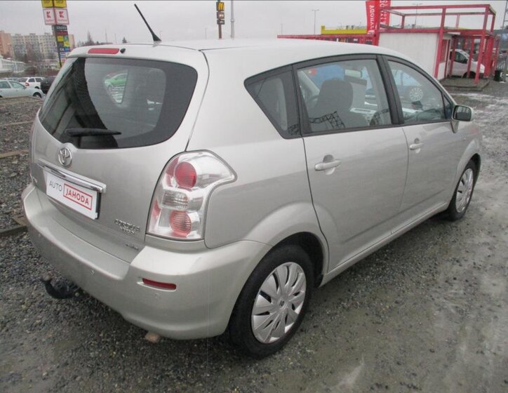 Toyota Corolla Verso 5