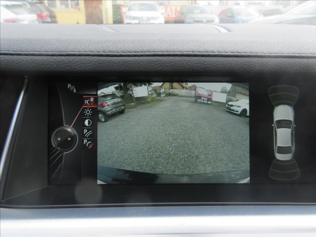 BMW Řada 7 Sedan / Limuzína 3,0 l 190 kw