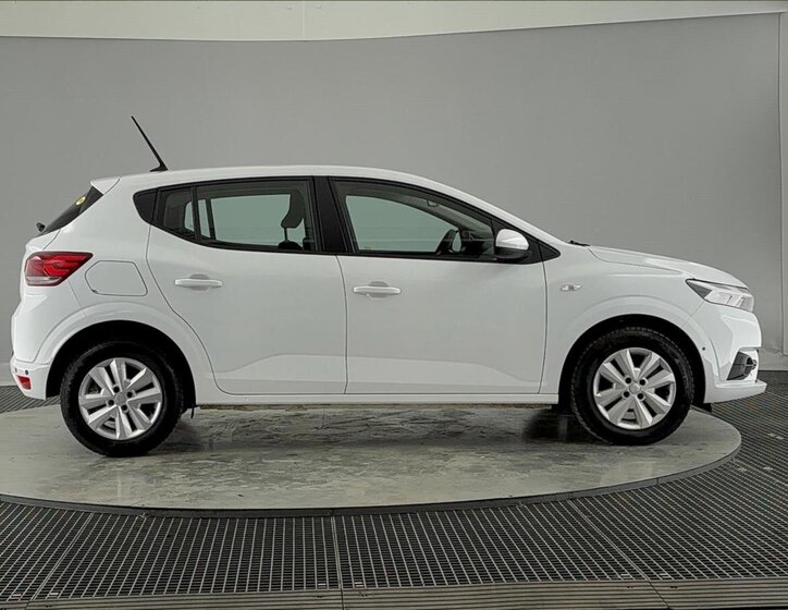 Dacia Sandero Hatchback 999,0 67 kw