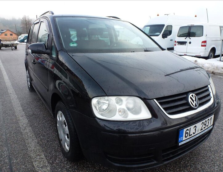 Volkswagen Touran Kombi 2,0 l 100 kw