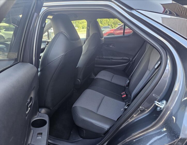 Toyota C-HR Hatchback 1,8 l 72 kw