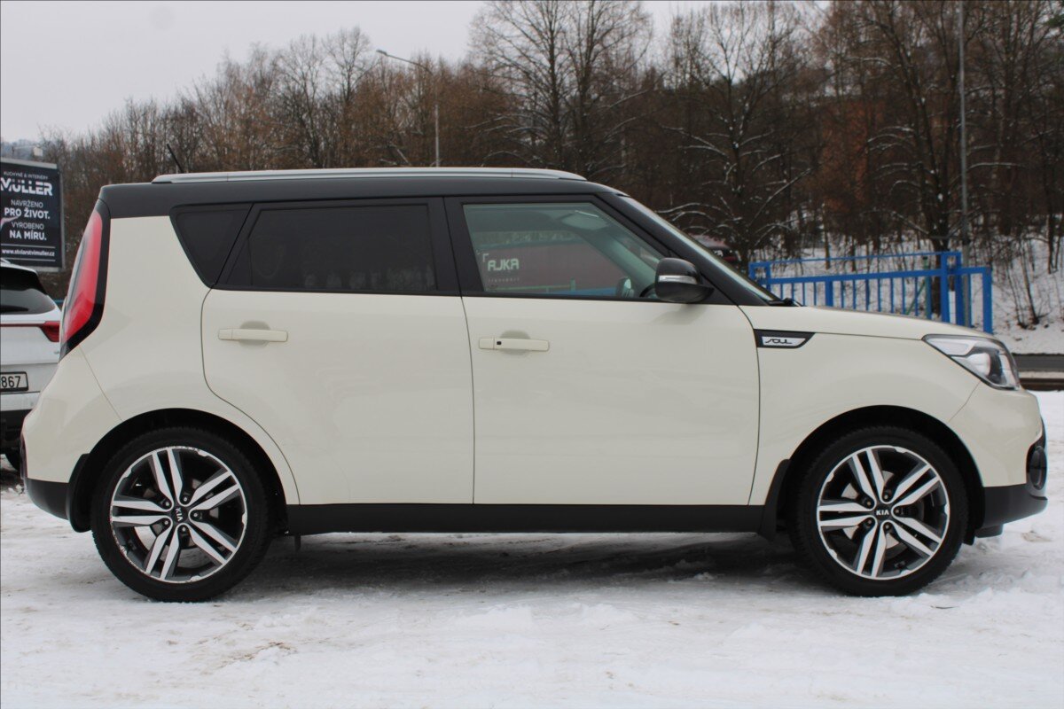 KIA Soul Hatchback 1,6 l 97 kw