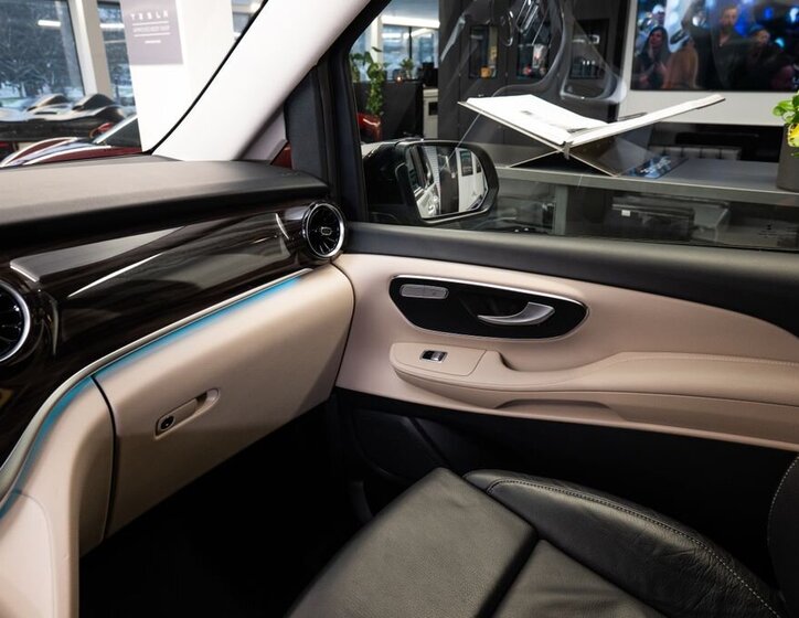 Mercedes-Benz Třídy V 15