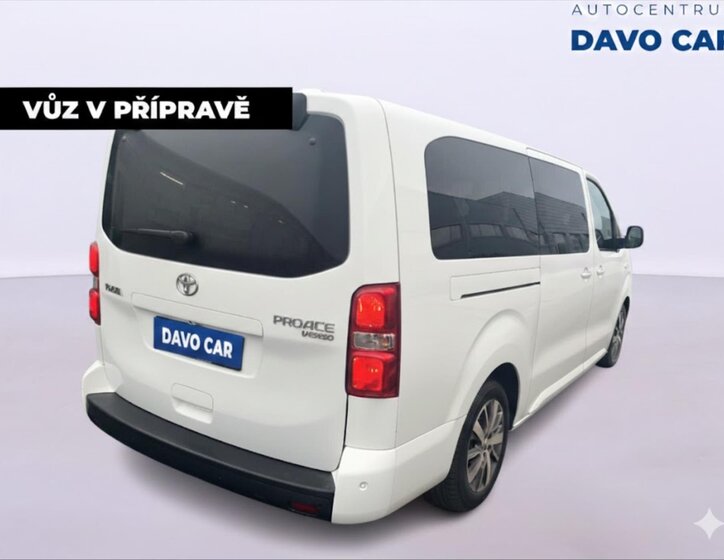 Toyota ProAce VAN-Minibus 2,0 l 106 kw