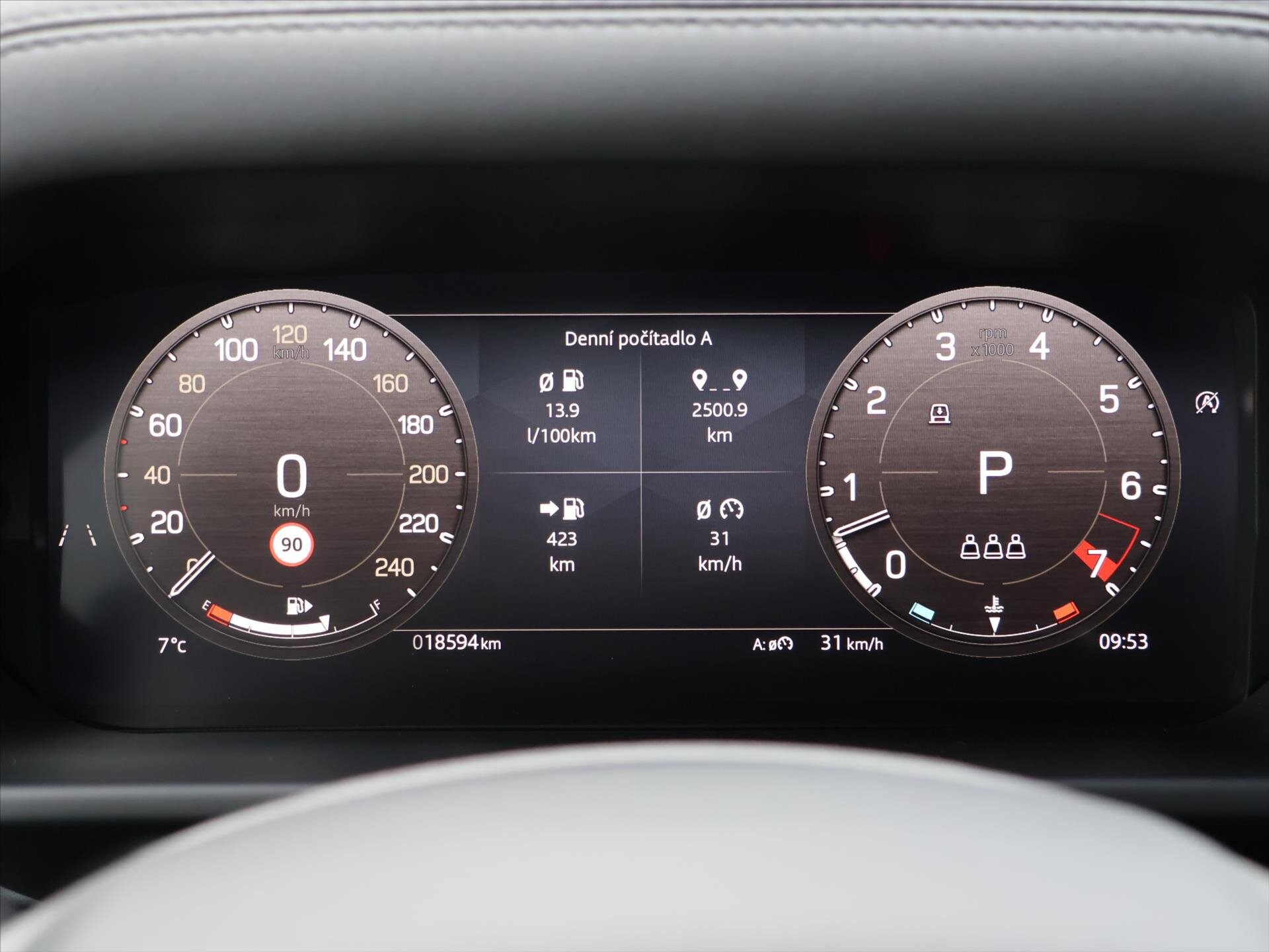 Land Rover Defender SUV / Terénní 5,0 l 313 kw
