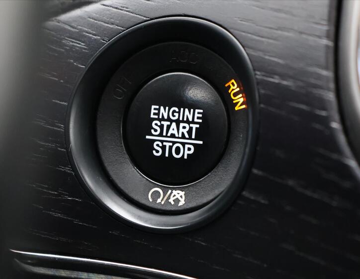 Jeep Grand Cherokee 24