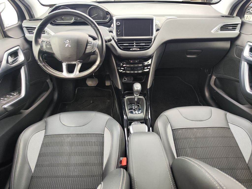 Peugeot 2008 SUV / Terénní 1,2 l 81 kw