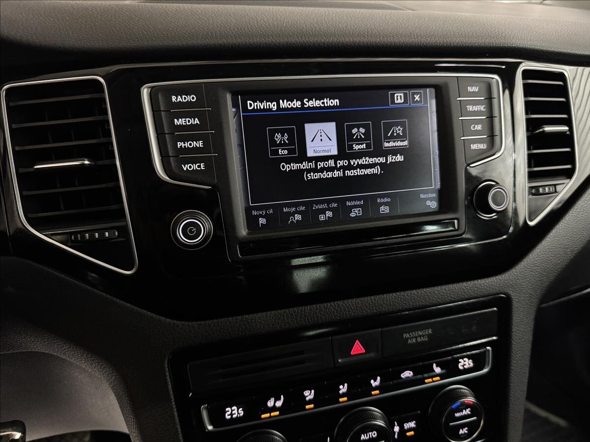 Volkswagen Golf Sportsvan MPV 1,6 l 81 kw