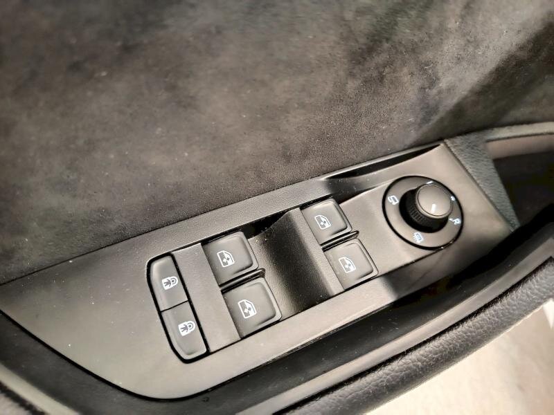 Škoda Superb Sedan / Limuzína 2,0 l 147 kw