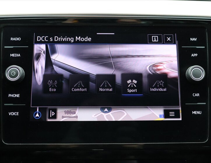 Volkswagen Passat Kombi 2,0 l 206 kw