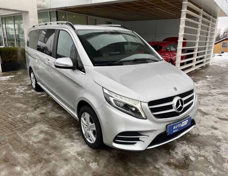 Mercedes-Benz Třídy V 8