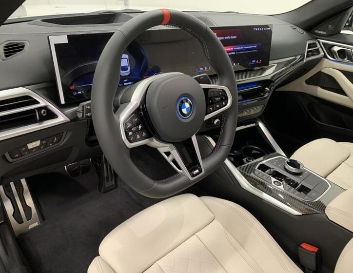 BMW i4 6
