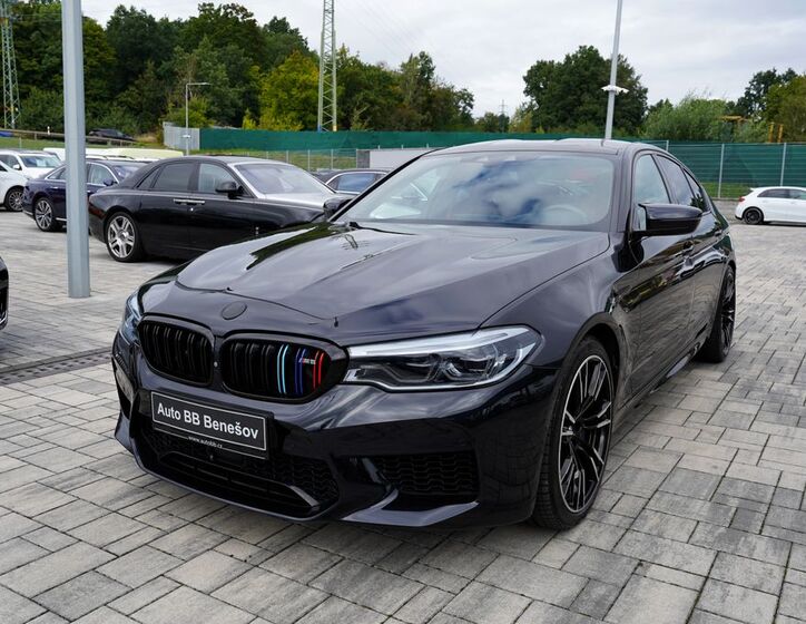 BMW M5 2