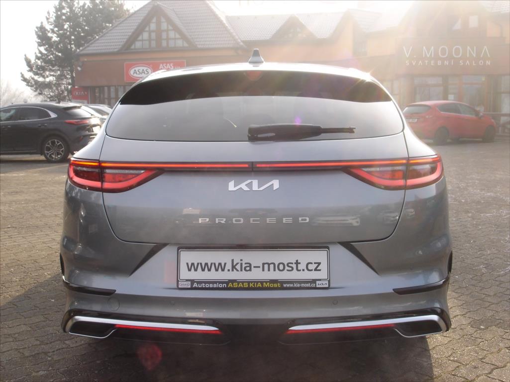 KIA ProCeed
