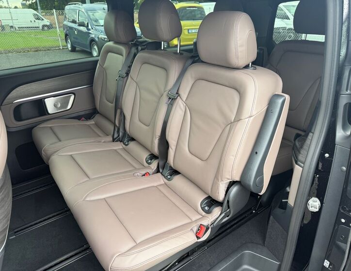 Mercedes-Benz Třídy V 11