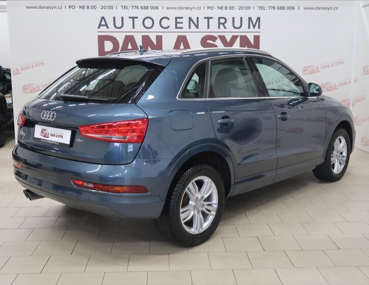 Audi Q3 4