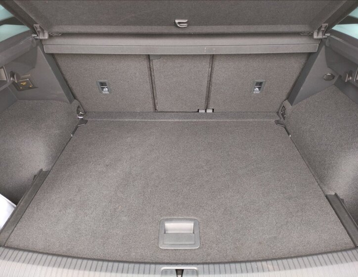 Volkswagen Tiguan SUV / Terénní 1,5 l 110 kw