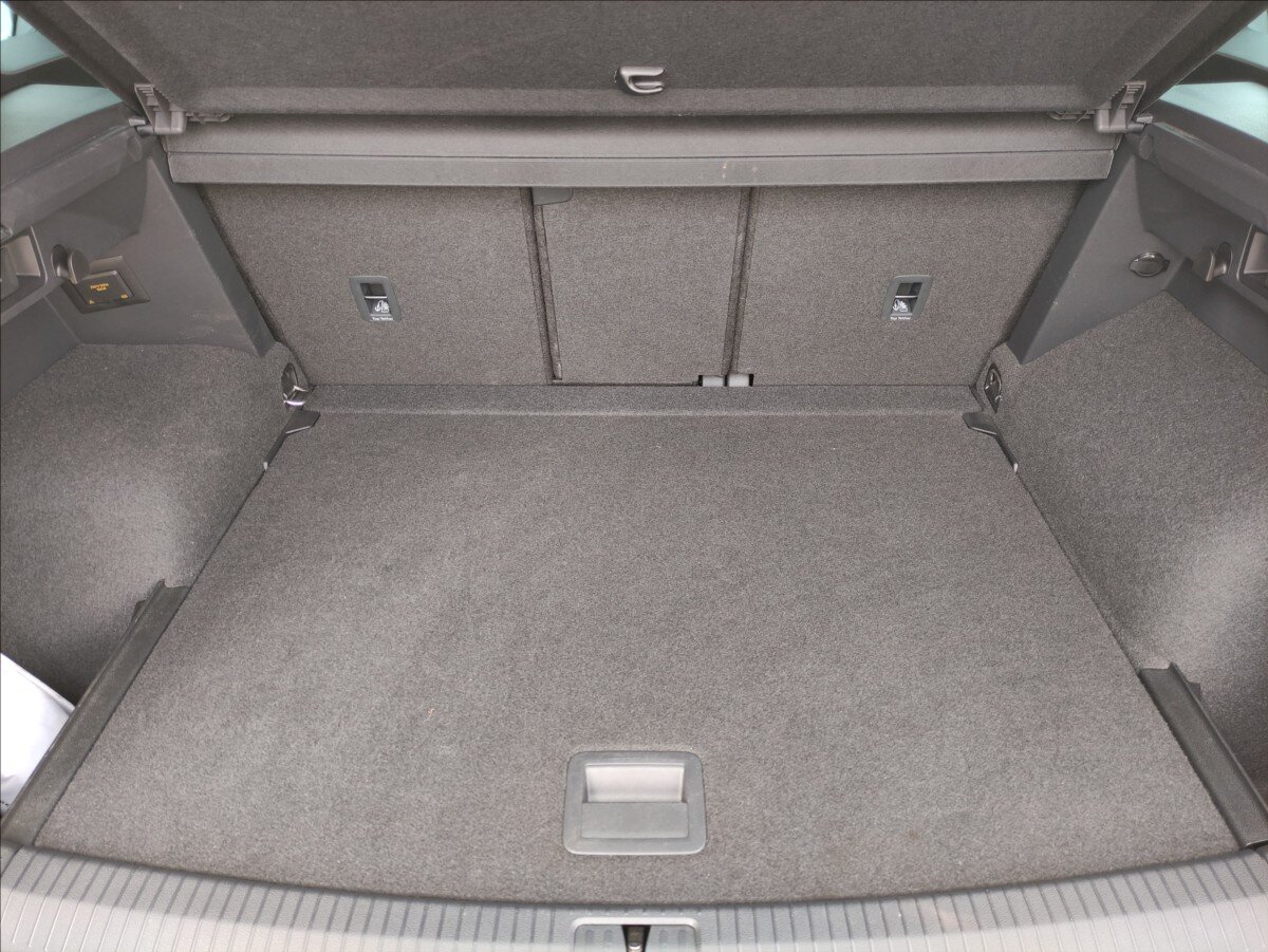 Volkswagen Tiguan SUV / Terénní 1,5 l 110 kw