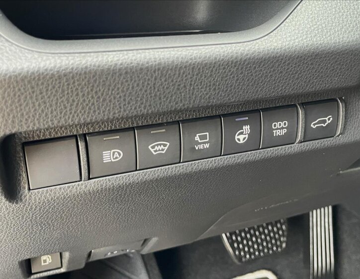 Toyota RAV4 SUV 2,5 l 219 kw