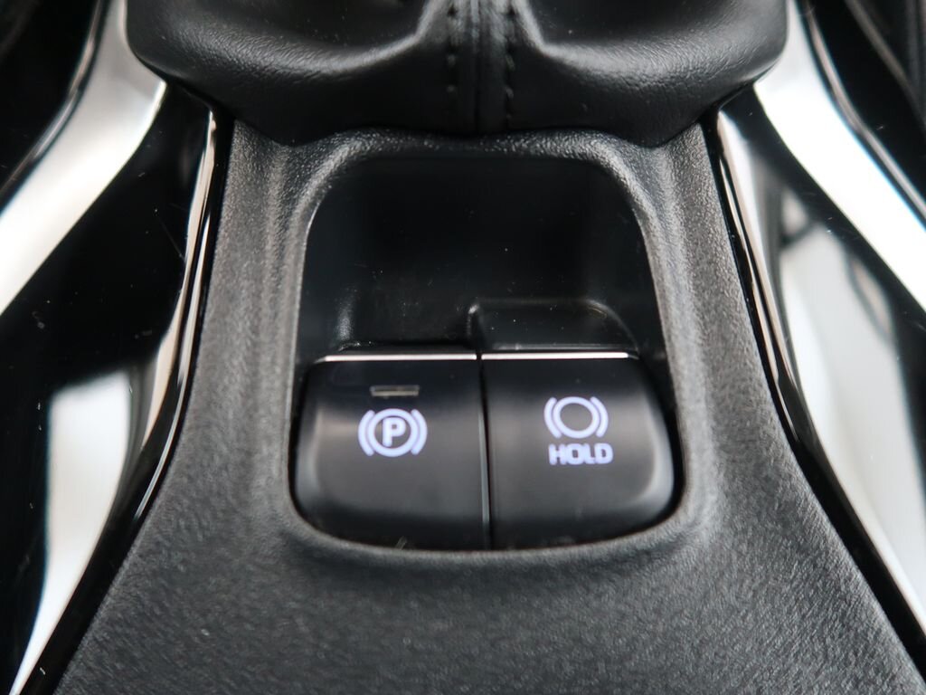 Toyota Corolla Sedan / Limuzína 1,5 l 92 kw