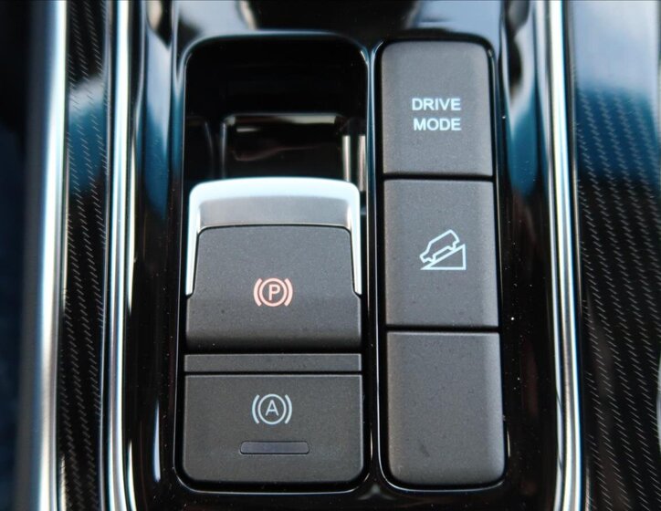 Dongfeng U-Tour MPV 1,5 l 130 kw