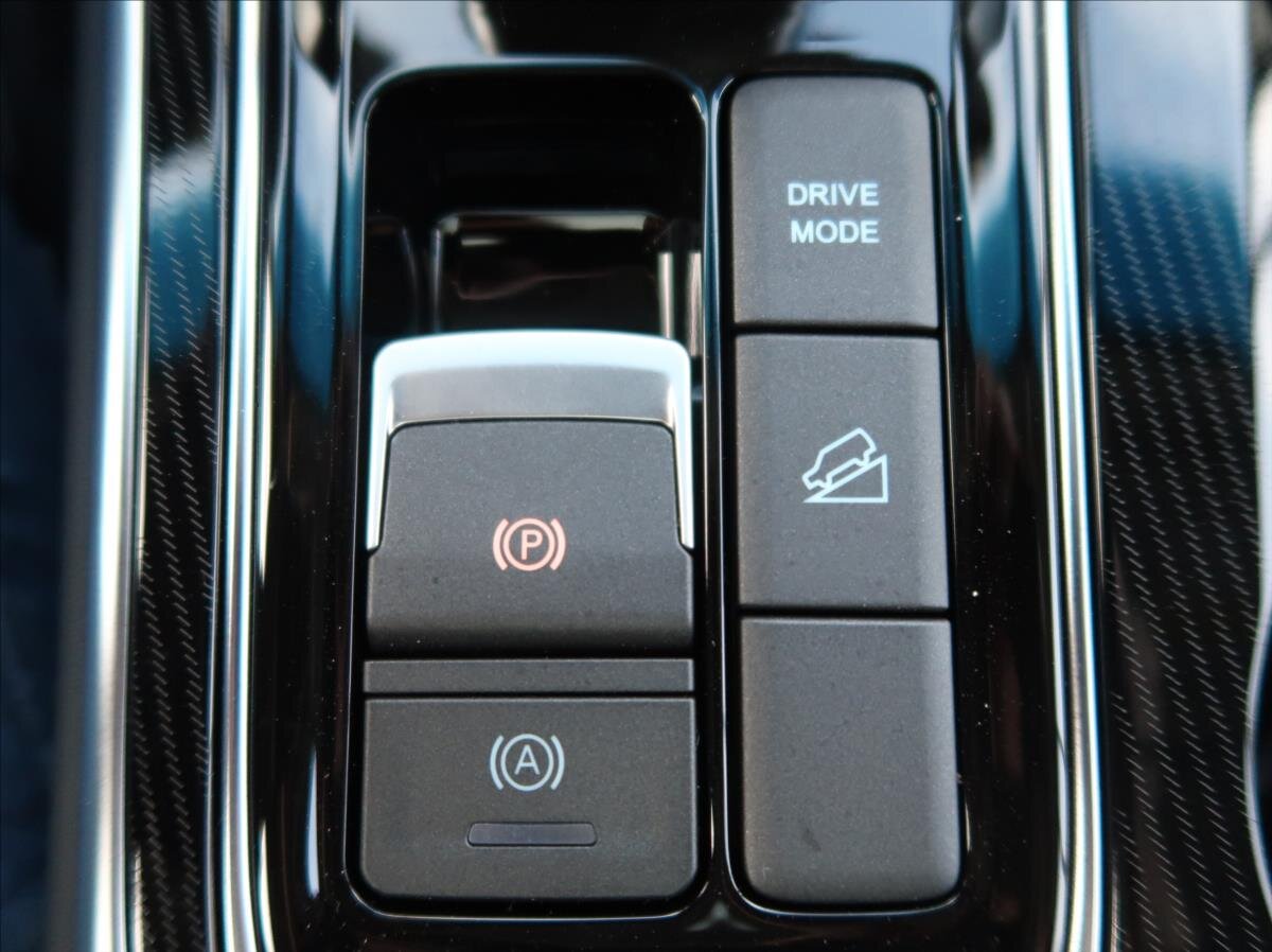 Dongfeng U-Tour MPV 1,5 l 130 kw