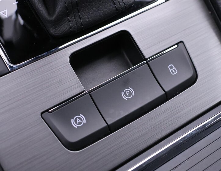 Škoda Superb Liftback 2,0 l 147 kw