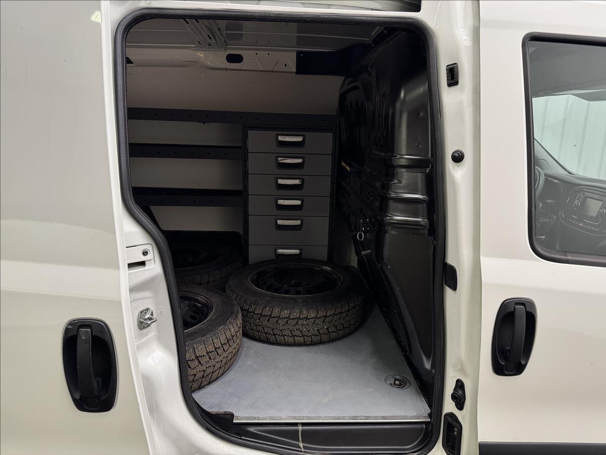 Fiat Dobló cargo Ostatní 1,4 l 88 kw