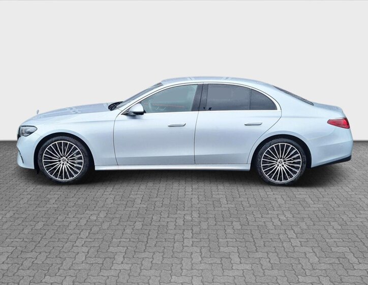 Mercedes-Benz Třídy E 2