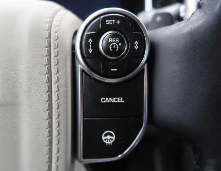 Land Rover Range Rover SUV / Terénní 4,4 l 250 kw