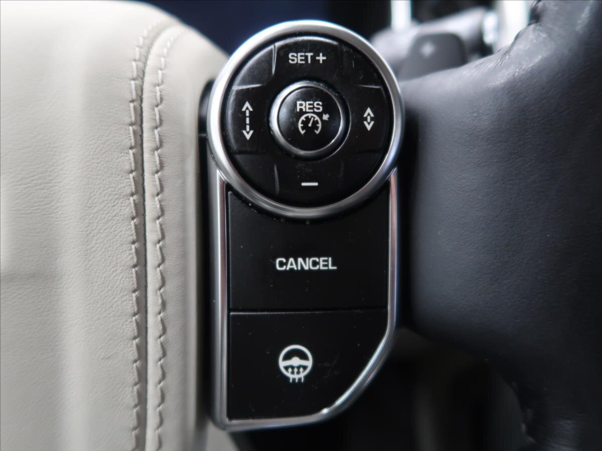 Land Rover Range Rover SUV / Terénní 4,4 l 250 kw