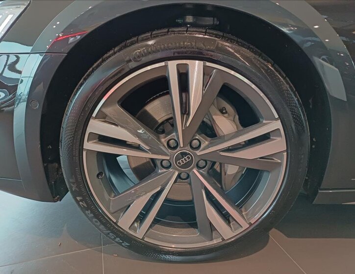 Audi A6 Allroad Kombi 3,0 l 253 kw