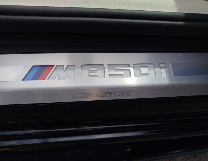 BMW Řada 8 Kabriolet 4,4 l 390 kw