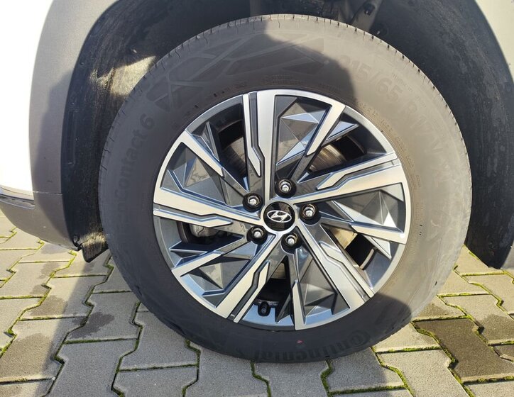 Hyundai Tucson SUV 1,6 l 100 kw