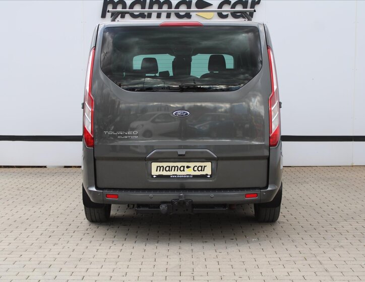 Ford Tourneo Custom 6