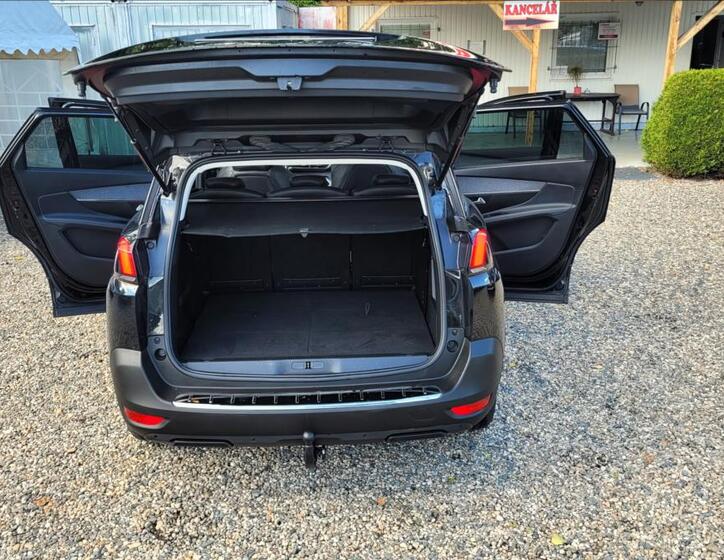 Peugeot 5008 37