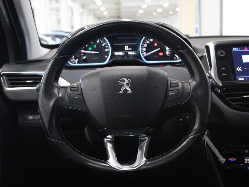 Peugeot 208 Hatchback 1,2 l 81 kw