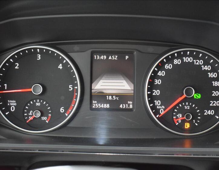 Volkswagen Multivan 28