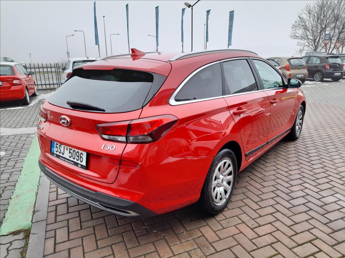 Hyundai i30 Kombi 998,0 88 kw