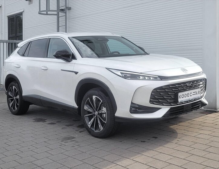 MG HS SUV / Terénní 1,5 l 125 kw
