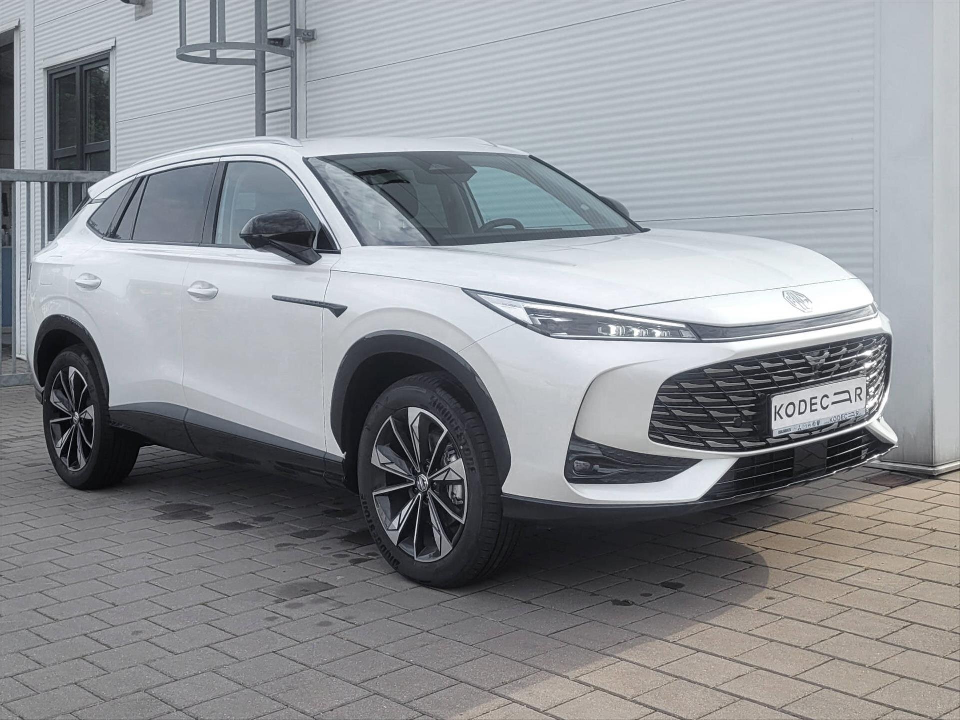 MG HS SUV / Terénní 1,5 l 125 kw