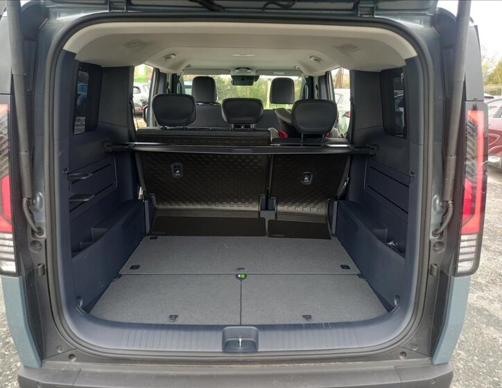 KIA PV5 VAN / Minibus 0,0 120 kw