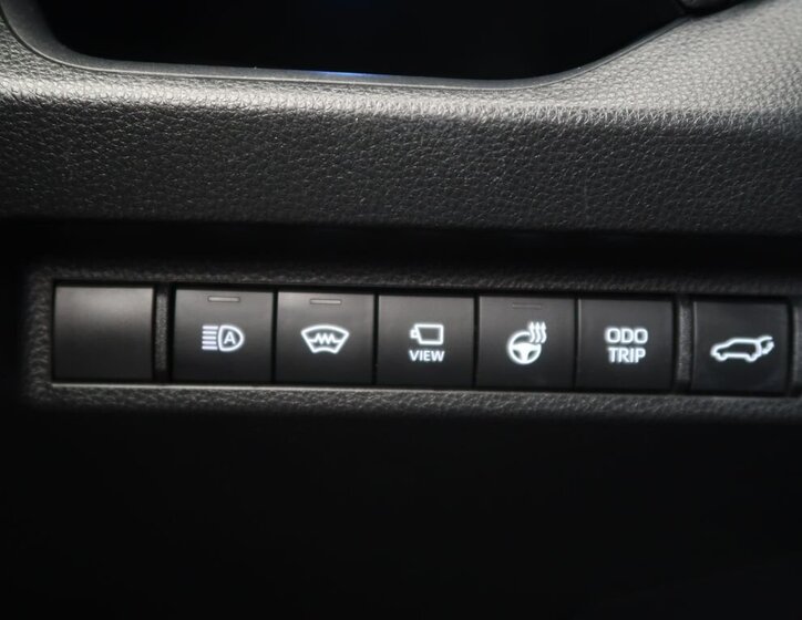 Toyota RAV4 Kombi 2,5 l 131 kw