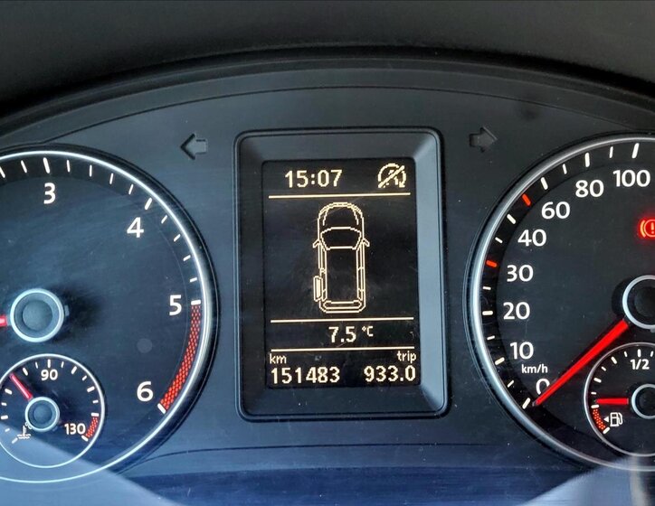 Volkswagen Caddy Skříň 1,6 l 75 kw