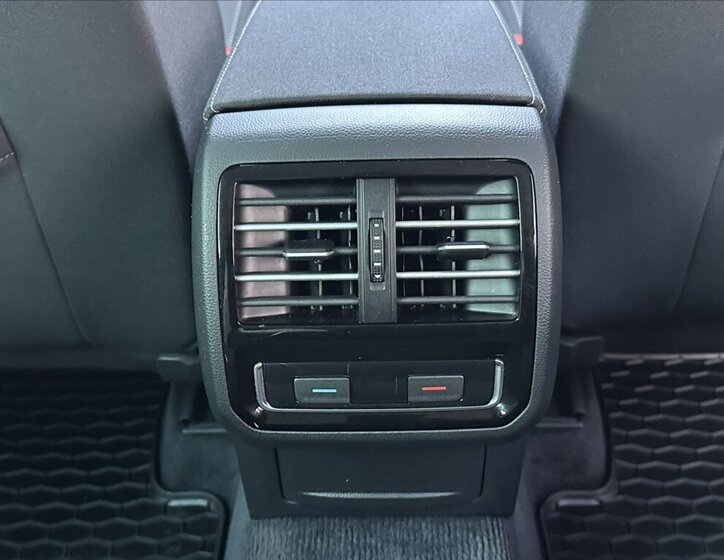 Volkswagen Passat Kombi 1,4 l 110 kw