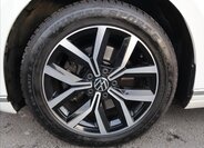 Volkswagen Passat 25